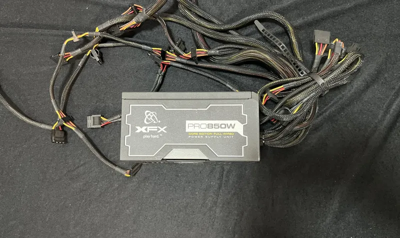 XFX Core Edition Pro XPS-850W-SEW ATX Netzteil 850 Watt