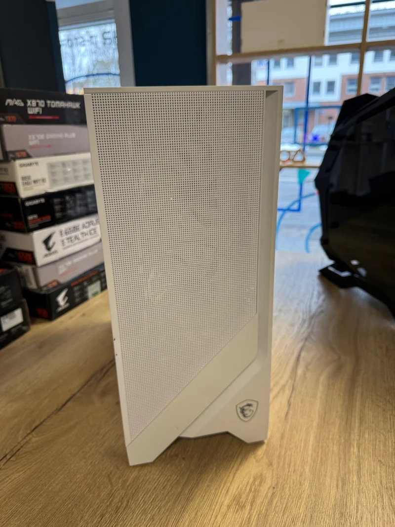 MSI PC-Gehäuse inkl. Mainboard X870E
